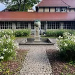 Das Kohnstamm Aparthotel 3*