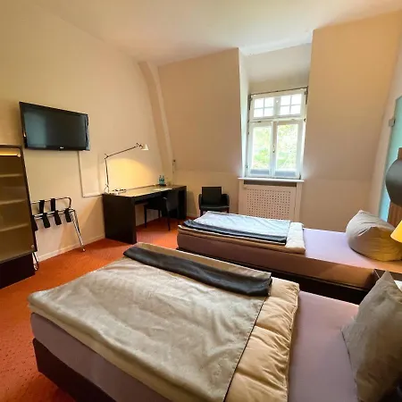 Das Kohnstamm كونيغشتاين إم تاونوس